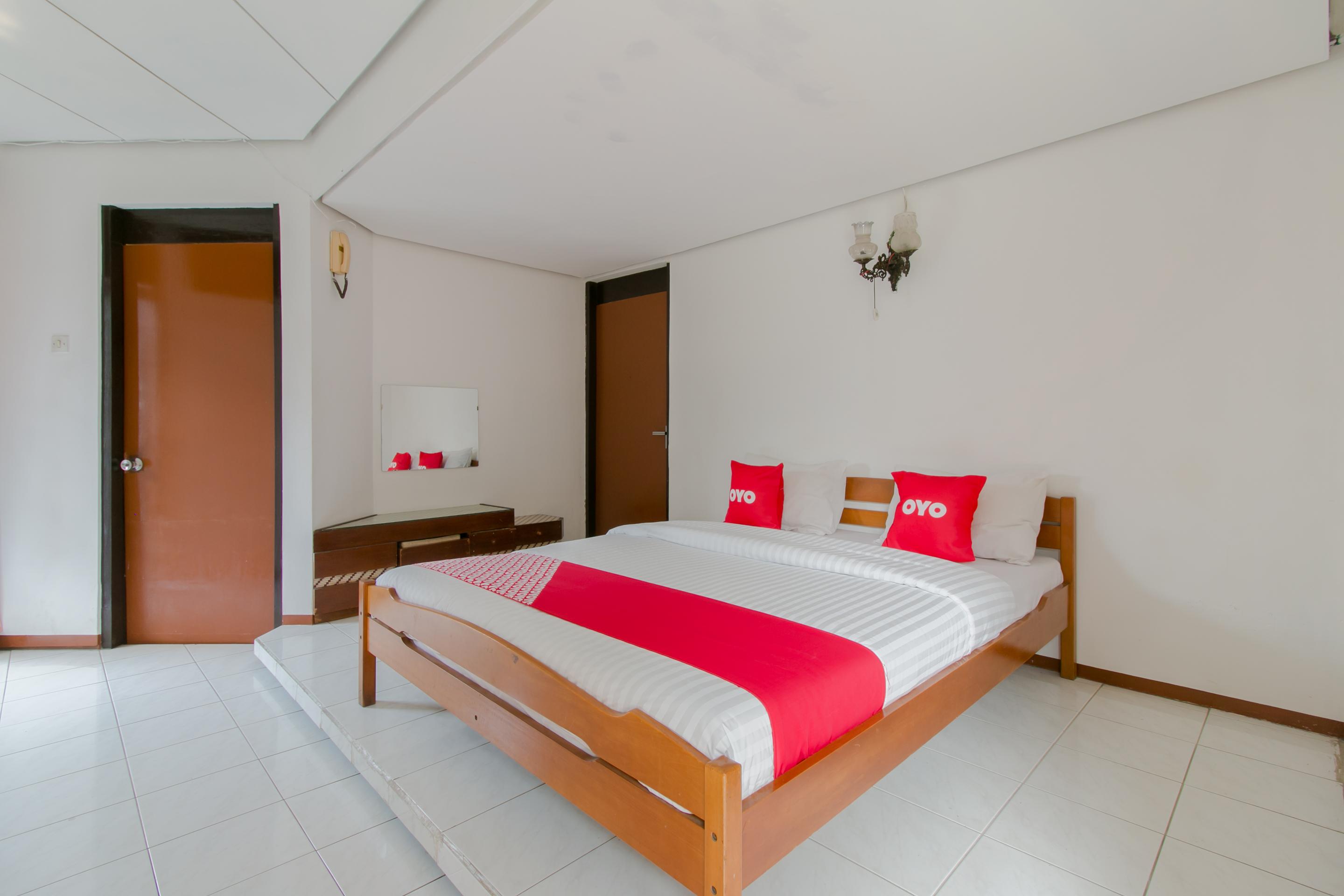 Oyo 1996 Koneng Hotel Cibodas Luaran gambar