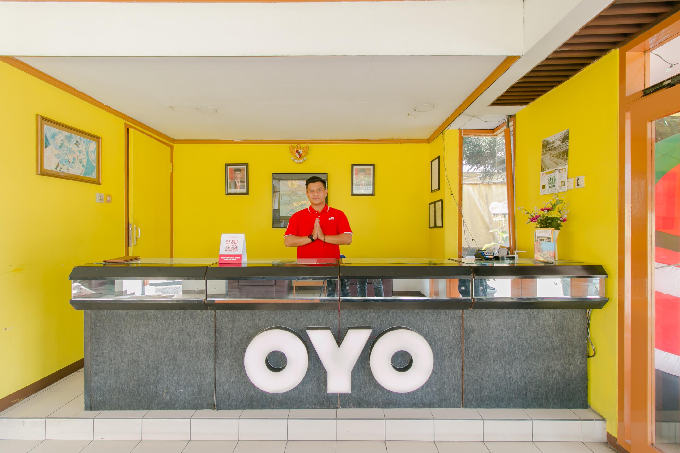 Oyo 1996 Koneng Hotel Cibodas Luaran gambar