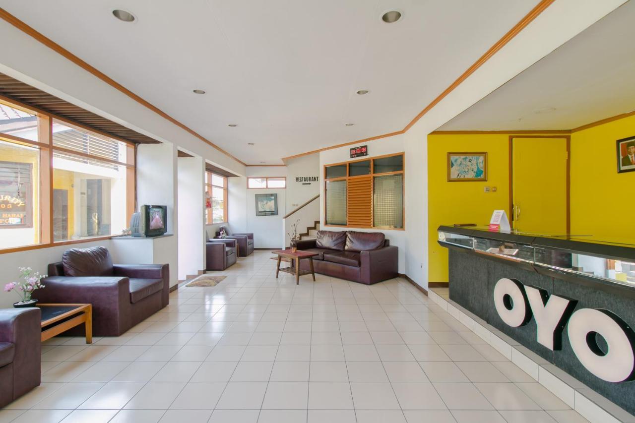 Oyo 1996 Koneng Hotel Cibodas Luaran gambar